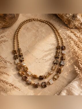 Elegant Brown and Gold Necklace